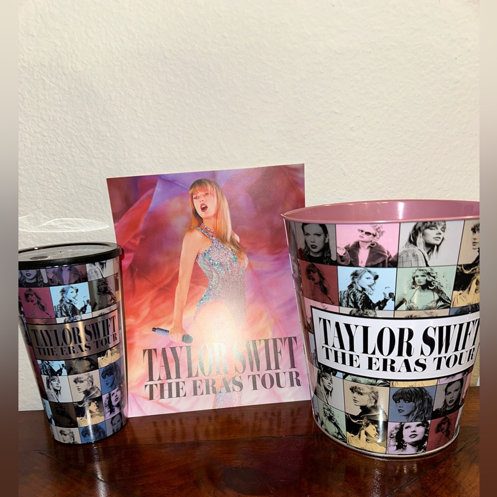 Taylor Swift The Update Tour Movie Large Popcorn Tin & Cup by - Limited Edition - Picture 2 of 12